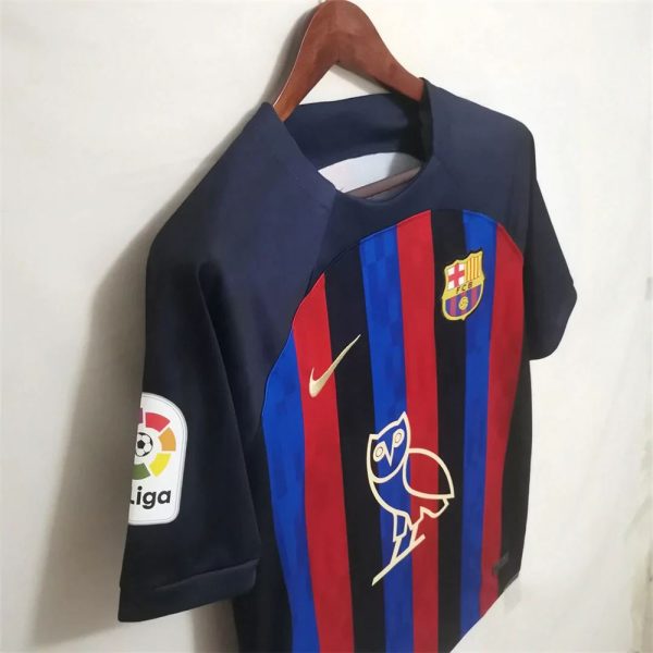 Barcelone maillot 2022 2023 spéciale drake / clasico