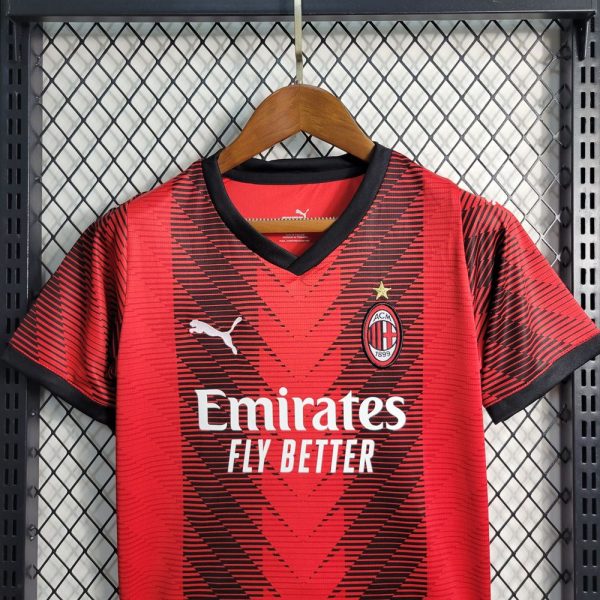 Kit enfant ac milan 2023 2024