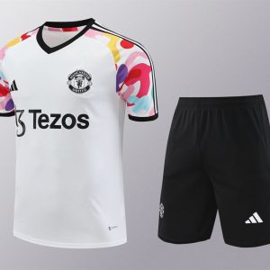 Kit maillot Manchester United 2024 2025