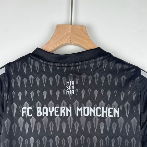 Kit enfant bayern munich 2023 2024