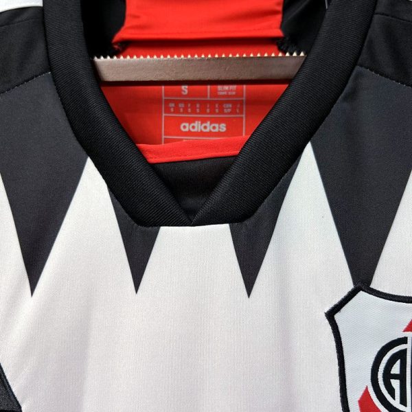 River plate maillot foot extérieur 2023 2024