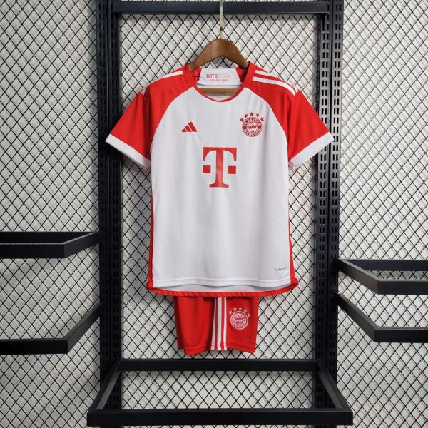 Kit enfant bym munich 2023 2024