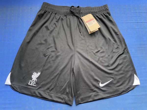 Short de football liverpool 2023 2024