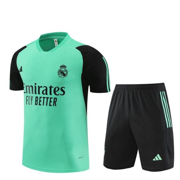 Kit maillot real madrid 2024 2025