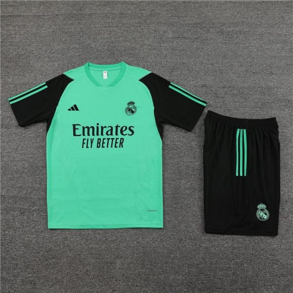 Kit maillot real madrid 2024 2025