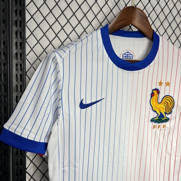 Équipe de france maillot foot 2024 2025