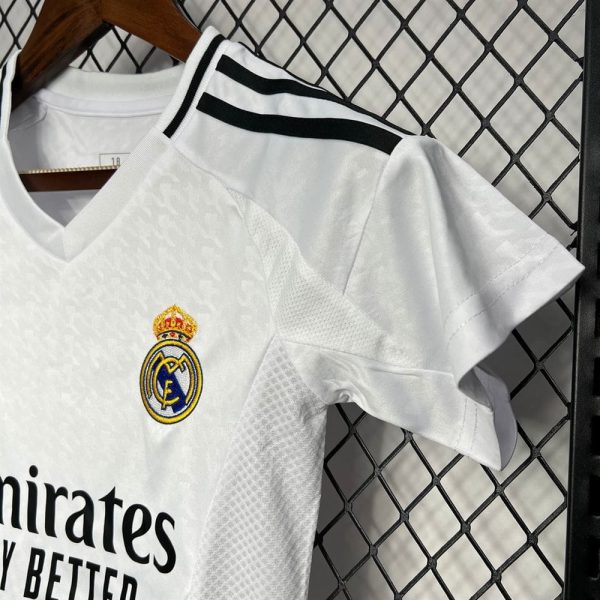 Kit enfant real madrid 2024 2025 domicile