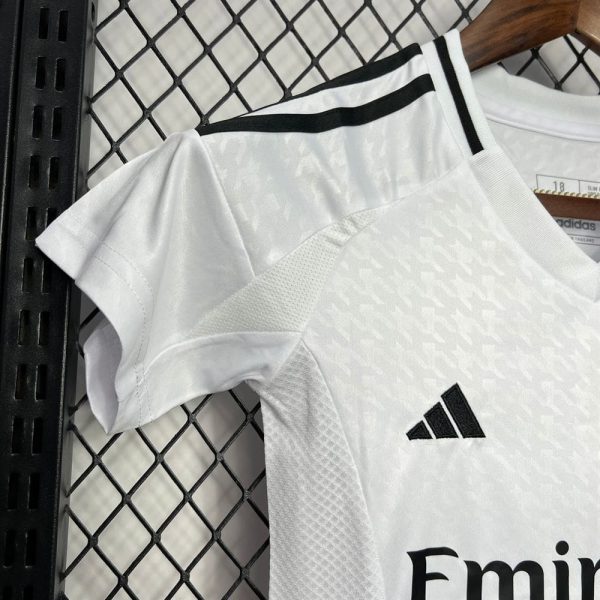 Kit enfant real madrid 2024 2025 domicile