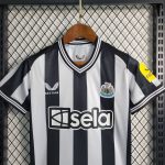 Equipación infantil Newcastle 2023 2024