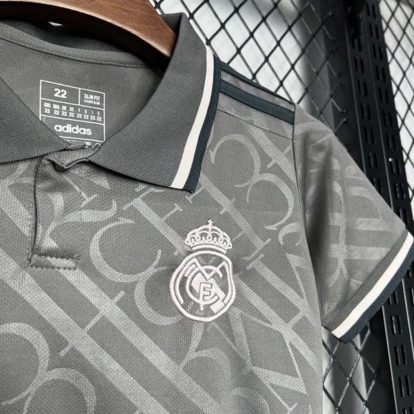 Kit enfant real madrid