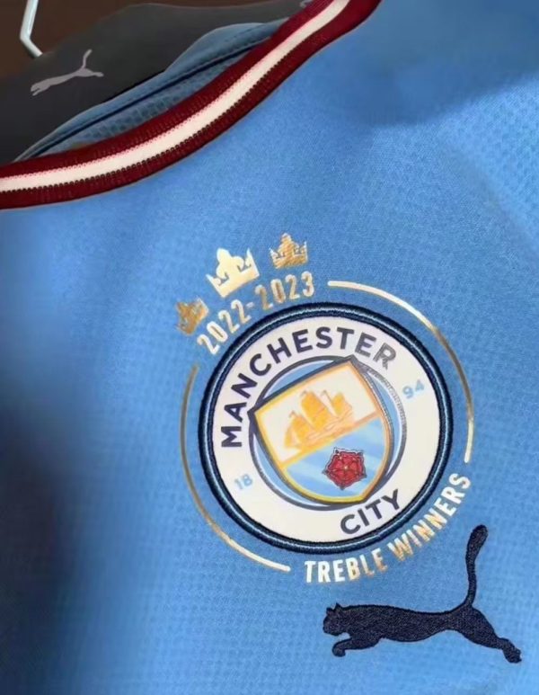 Manchester city maillot 2022 2023 3 titres