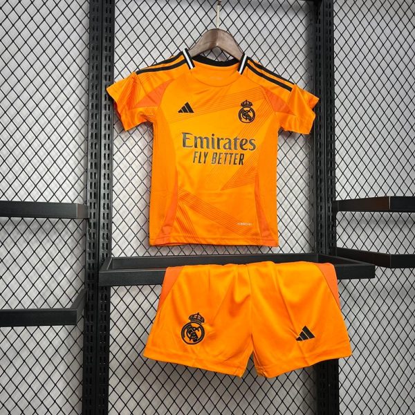 Kit enfant real madrid  2024 2025