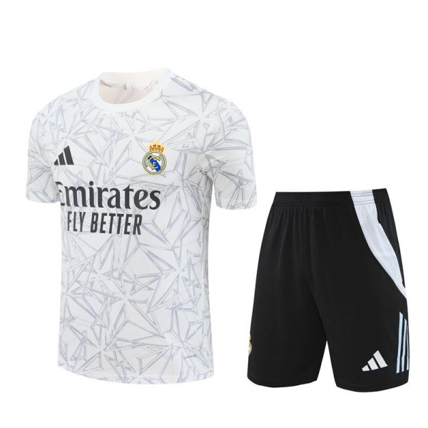 Kit maillot real madrid  entraînement 2024 2025