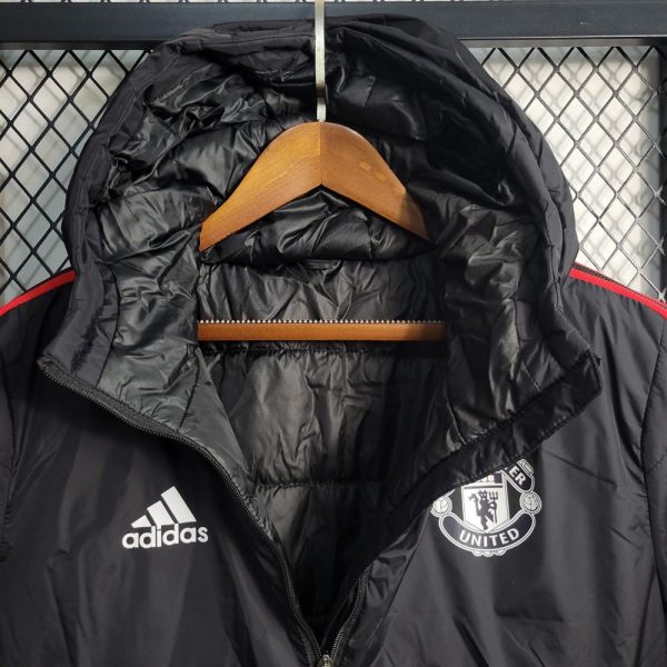 Veste / survêtement manchester united 2023 2024